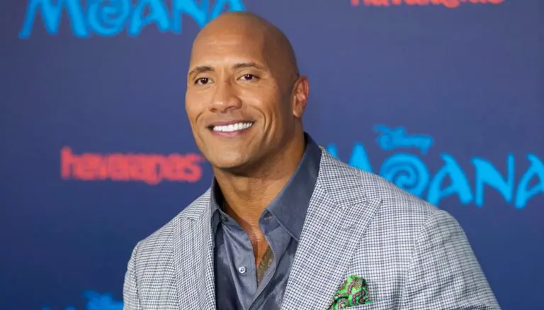 ¡Momento incómodo! The Rock es detenido por la policía tras evento en Hollywood
