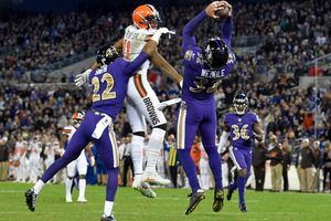 Ravens cumplen pronóstico y agravan crisis de Browns