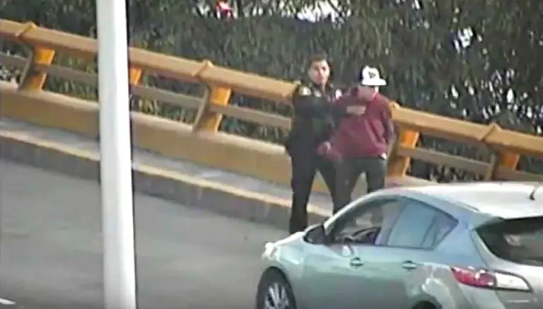 Policía 'caza' a ladrones de camioneta en Circuito Interior