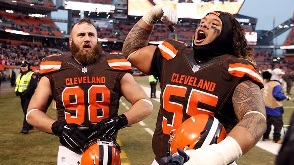 Santa se adelanta y de regalo da primer triunfo a Browns