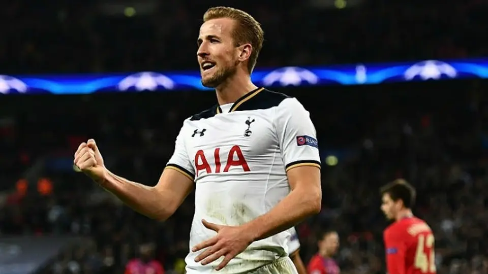 Kane hace un 'Ramos' y después se ofrece a la NFL