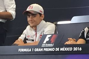 Esteban Gutiérrez no descarta ser coequipero de Checo