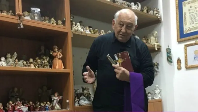 Párrocos jóvenes ya no quieren hacer exorcismos