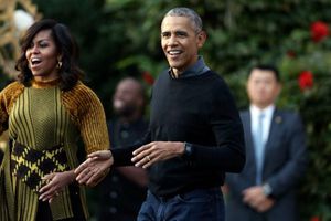 Matrimonio Obama 'mueve el esqueleto' con 'Thriller'