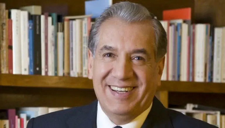 Fallece el escritor mexicano René Avilés Fabila