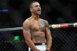 Peleador que retó a Zlatan, noqueado en UFC 204