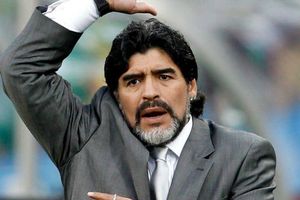 Maradona manda buenas vibras a Zelada en su nueva etapa