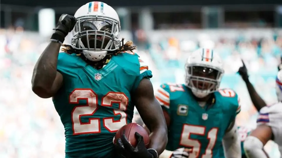 Ajayi iguala récord de la NFL en victoria de Delfines sobre Bills
