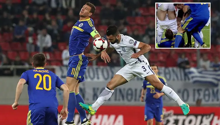 Edin Dzeko es expulsado por bajarle el short a rival