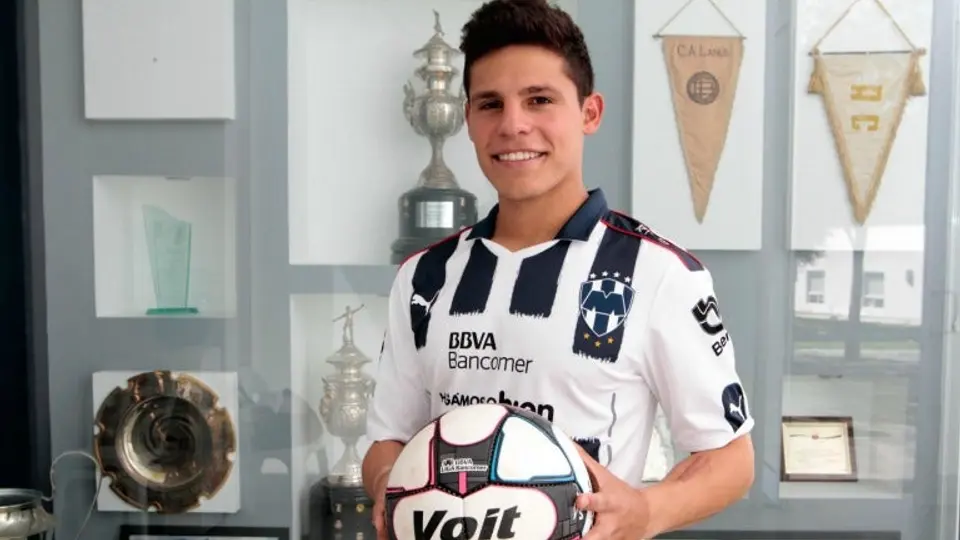 Poncho González, sin miedo a cobrar penaltis en Clásicos