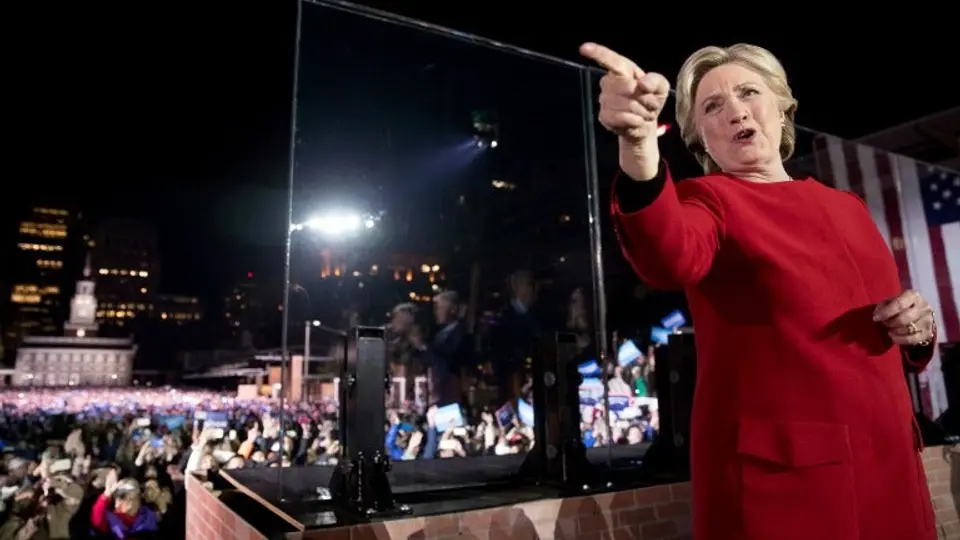 Clinton, favorita en principales casas de apuesta