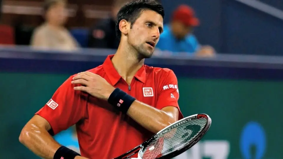 Djokovic recibe cátedra del número 19 del mundo en Shanghái