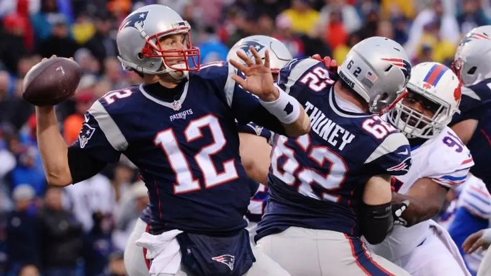 Tom Brady guía venganza de Patriots sobre Bills
