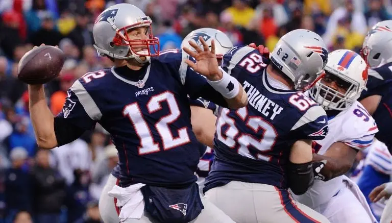 Tom Brady guía venganza de Patriots sobre Bills