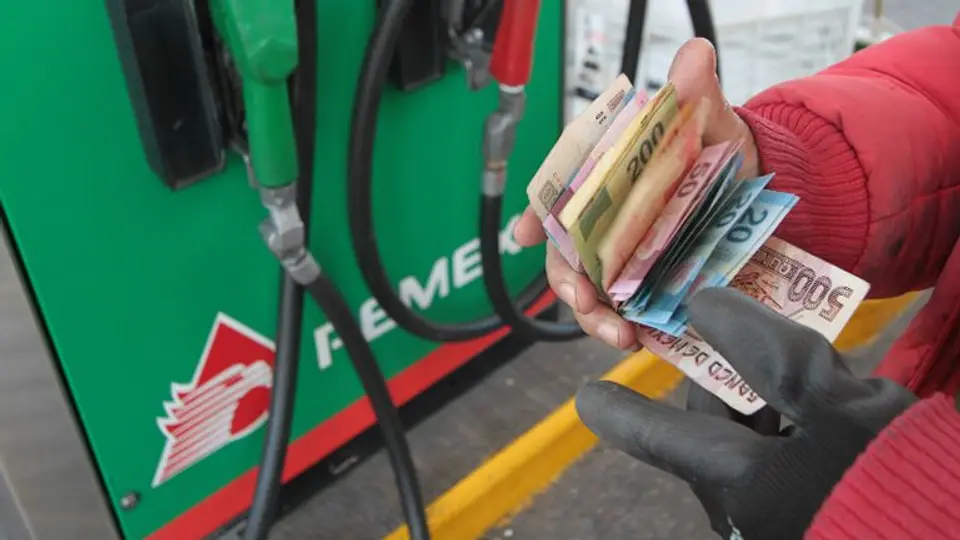 'Megagasolinazo', golpe duro al bolsillo de los mexicanos
