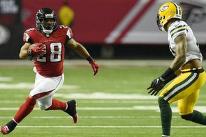 Falcons 'roba' triunfo a los Packers tras agónico TD
