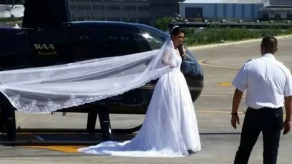 Novia muere tras caer helicóptero que la llevaba a su boda