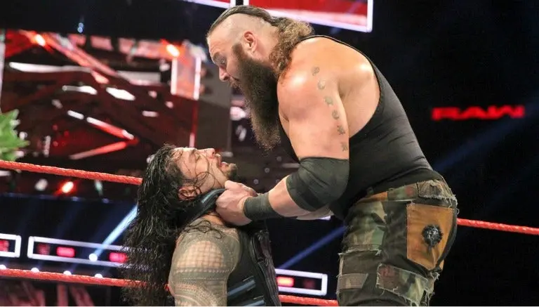 Braun Strowman 'destroza' a Reigns y Rollins