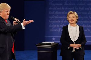 Clinton y Trump sólo discuten en segundo debate