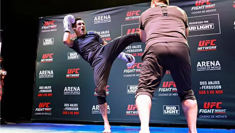 'Goyito' Pérez promete "enloquecer" octágono en Fight Night 98