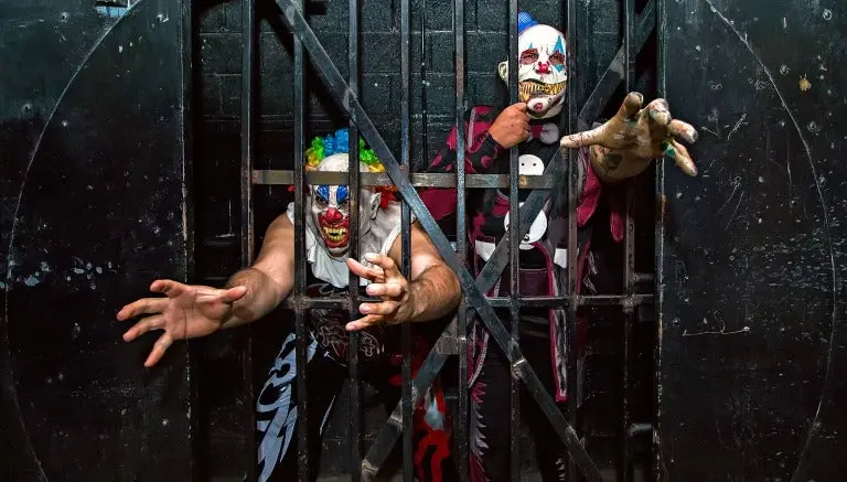 Monster y Murder Clown prometen humillar a Psycho