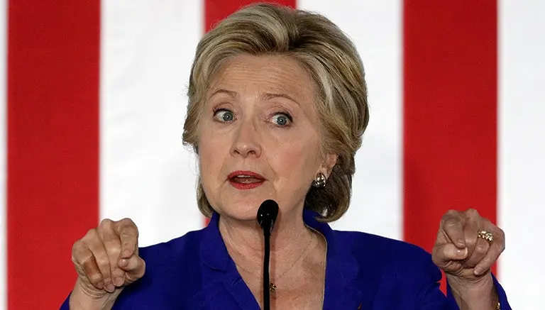 Artistas latinos en EU piden votar por Hillary Clinton