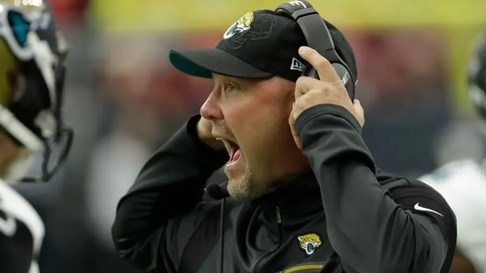 Jaguars despide a entrenador después de derrota contra Texans