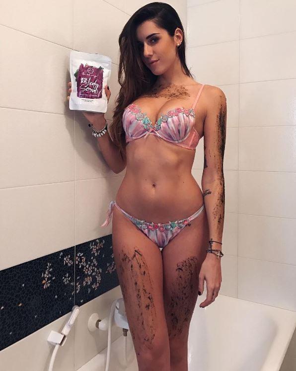 INSTAGRAM VALENTINA VIGNALI