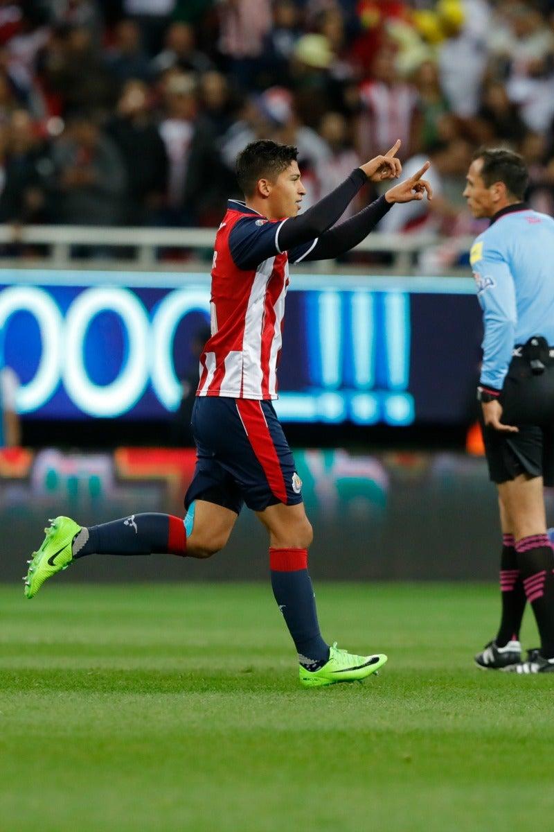 CARLOS RAMÍREZ