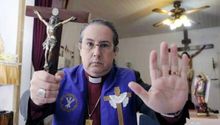 Sacerdote argentino funda primera escuela de exorcismo