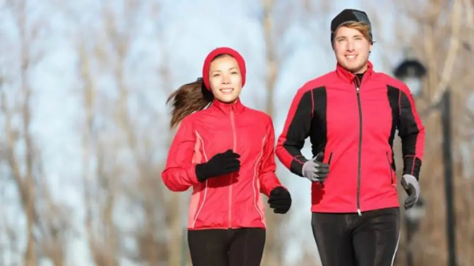 Clima frío, idóneo para correr pero con recomendaciones