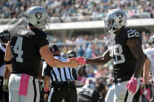 Raiders destroza a Jaguares y es líder de su división