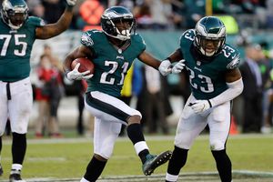 Eagles frena el vuelo ofensivo de Falcons