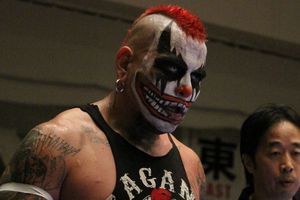 Pagano cobra venganza sobre Psycho Clown en Japón