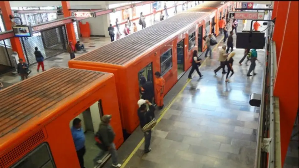 Cadáver es encontrado en metro de la CDMX