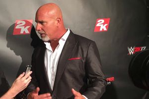 Goldberg regresará a Raw para responder a reto de Heyman