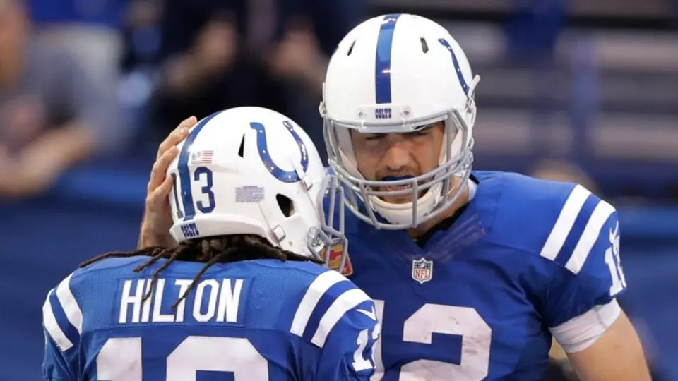 Luck y Hilton llevan al triunfo a Potros sobre Osos