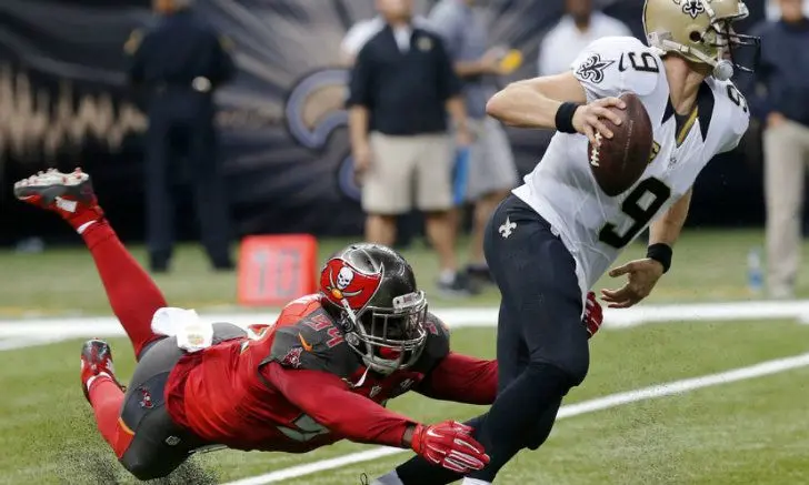 Jugador de la NFL usará tenis en honor a Mayweather y McGregor
