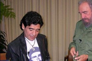 “Fidel Castro fue como otro papá para mí”: Maradona
