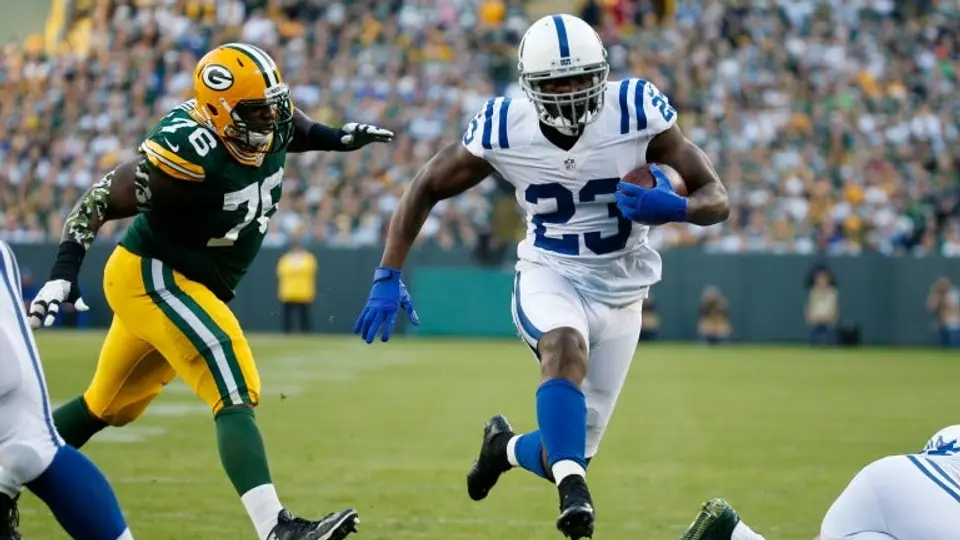 Colts sacan valiosa victoria en su visita a Packers