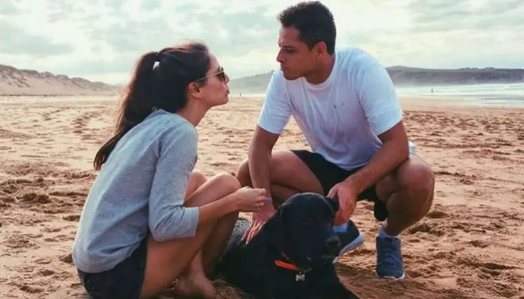Chicharito y Villalón se darían el 'sí, acepto' en 2017