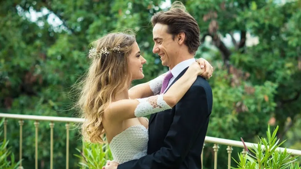 Esteban Gutiérrez y su novia se dan el 'sí'