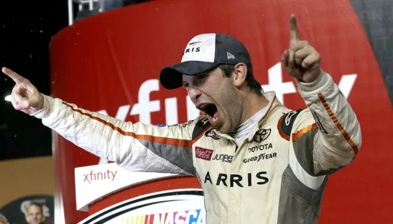 Daniel Suárez, primer mexicano en ganar Series Nascar