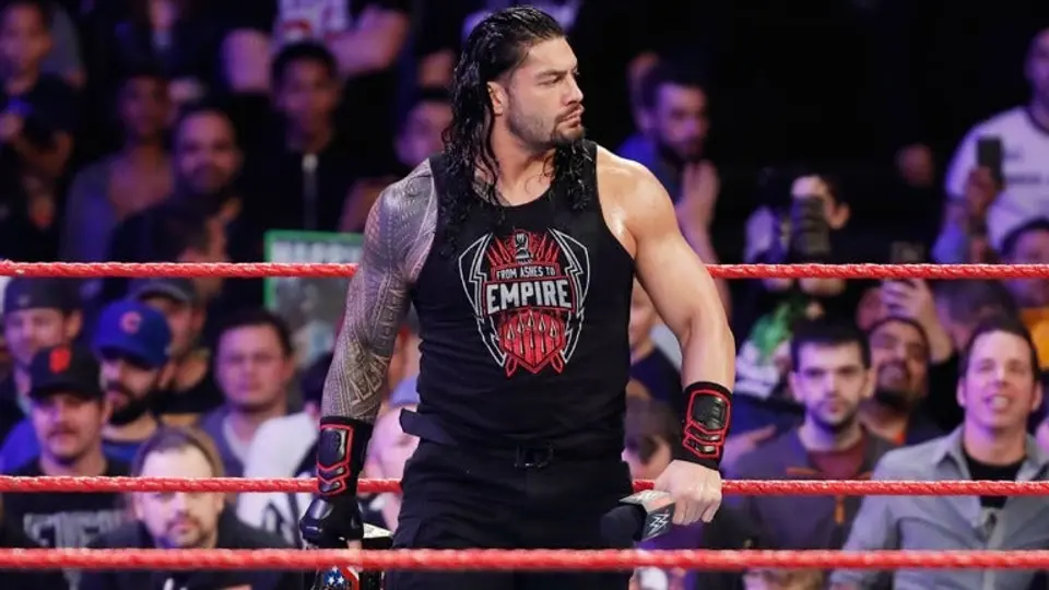 Roman Reigns vence a Owens y retiene título de EU