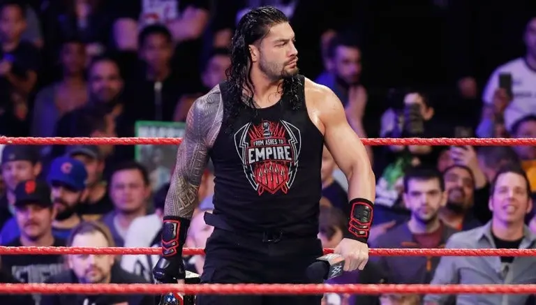 Roman Reigns vence a Owens y retiene título de EU