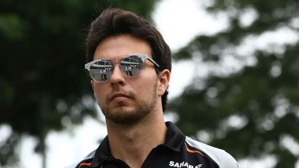 Checo Pérez pierde dramáticamente podio en GP de Brasil