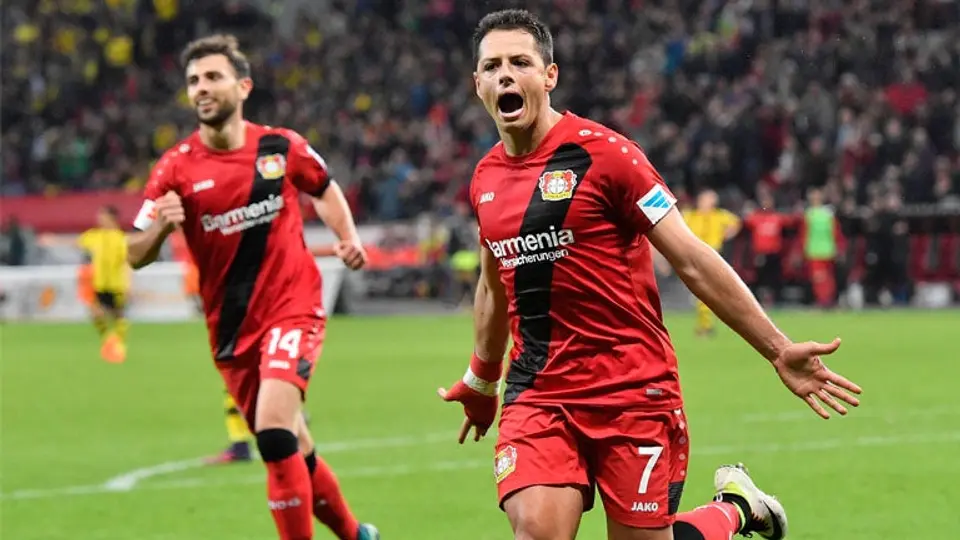 Chicharito interesaría a dos clubes de España