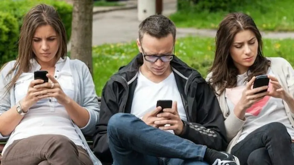 Millennials, endeudados por tener vida de lujos