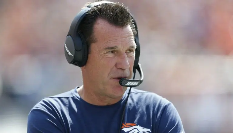 Gary Kubiak, hospitalizado al finalizar partido de Broncos