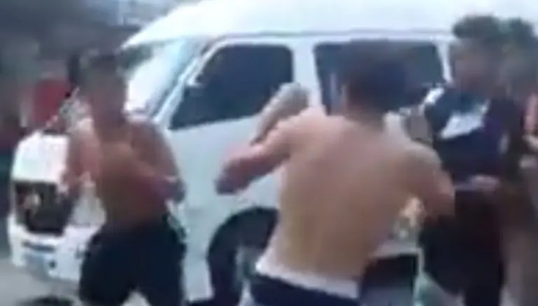 Estudiante es atropellado por pelearse en la calle